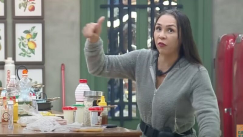 A Fazenda 17: Guerra da comida esquenta e Yoná vira alvo