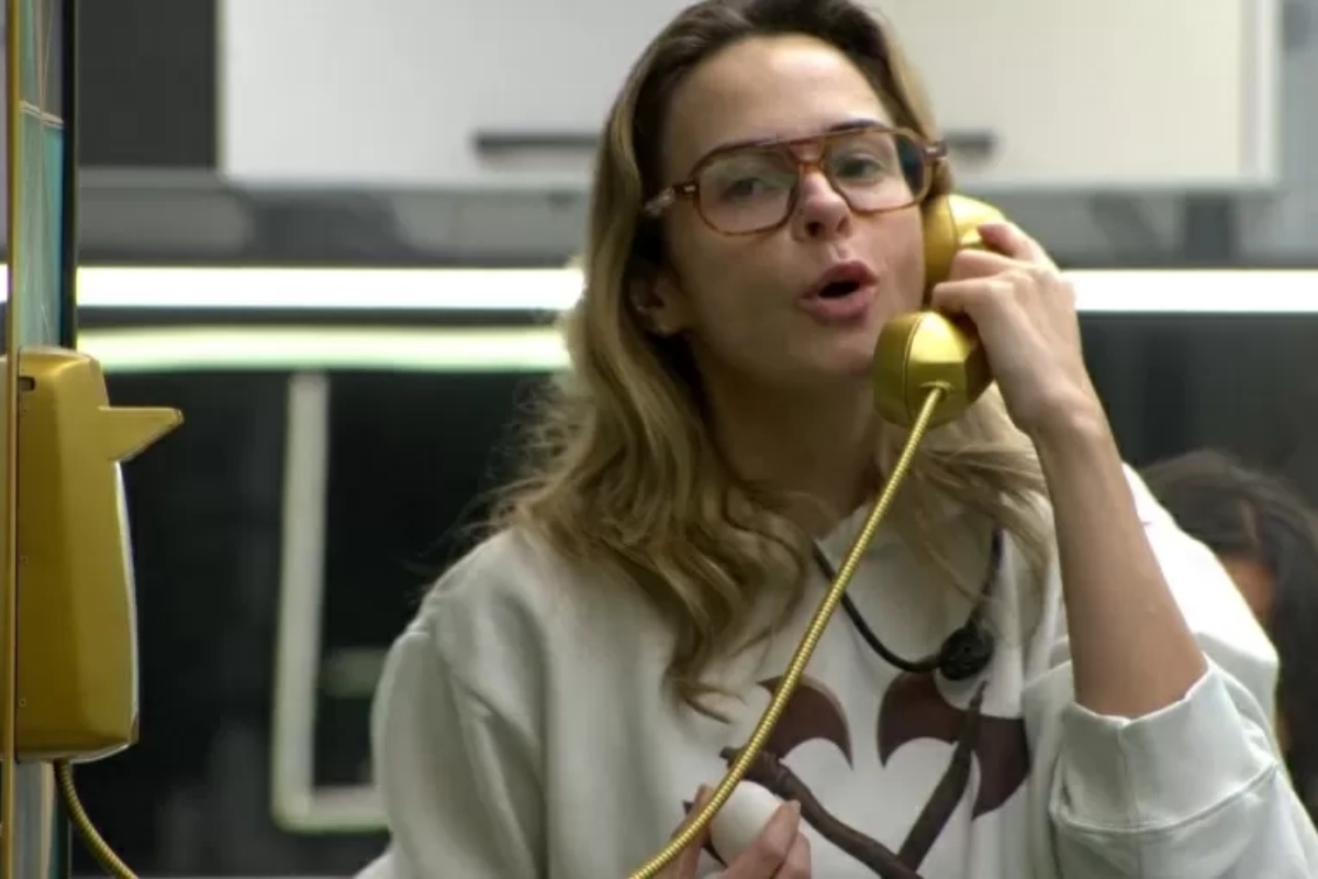 Ana Paula atende Big Fone no BBB 26 e ganha prêmio em dinheiro
