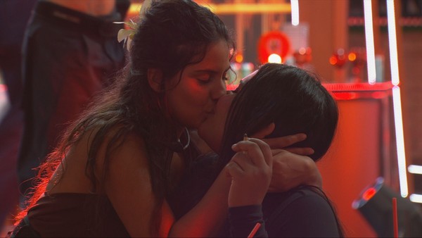 Selinhos dominam festa e animam sisters no BBB 26